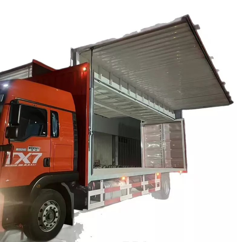 Jednostranný návěs s otevíracím boxem